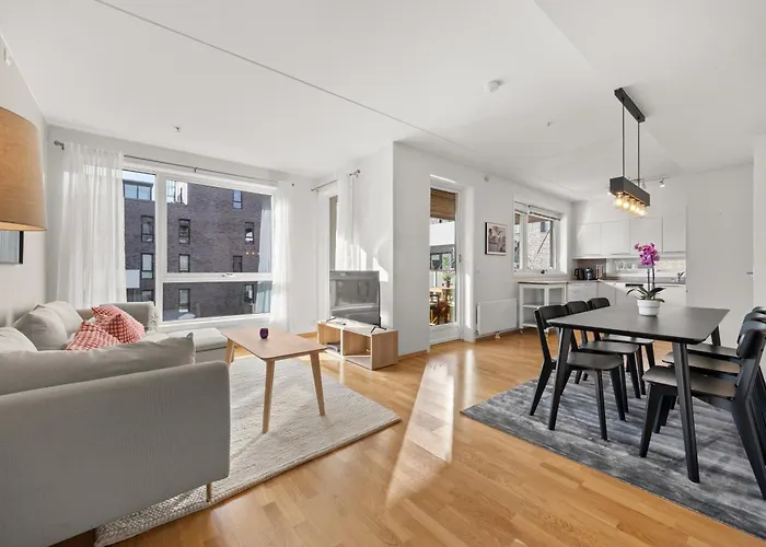 Luxury 3-Bedroom Flat With Seaview In Central Oslo