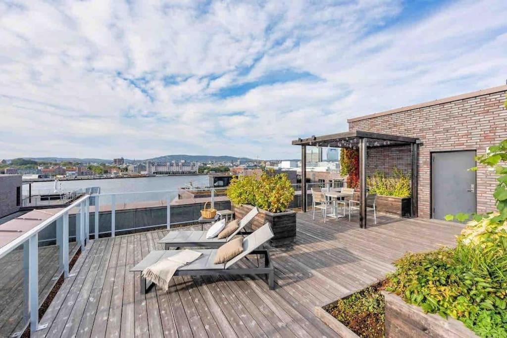 Luxury 3-bedroom Flat With Seaview In * Oslo