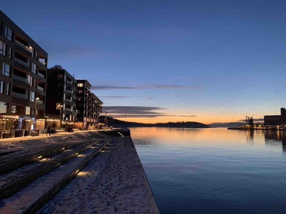 Apartment Luxury 3-bedroom Flat With Seaview In *