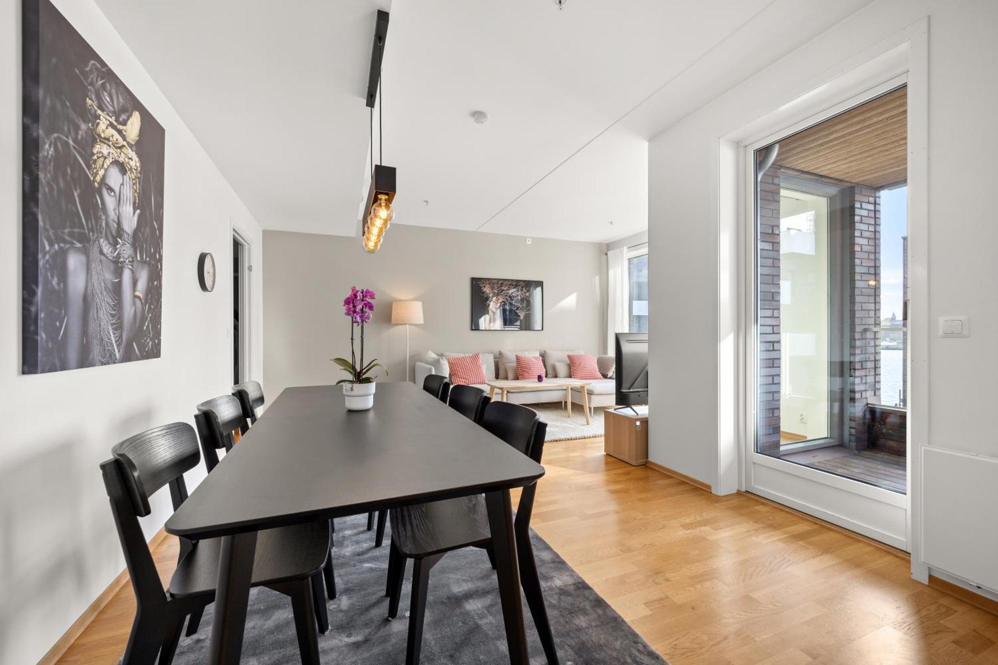 Apartment Luxury 3-bedroom Flat With Seaview In Oslo